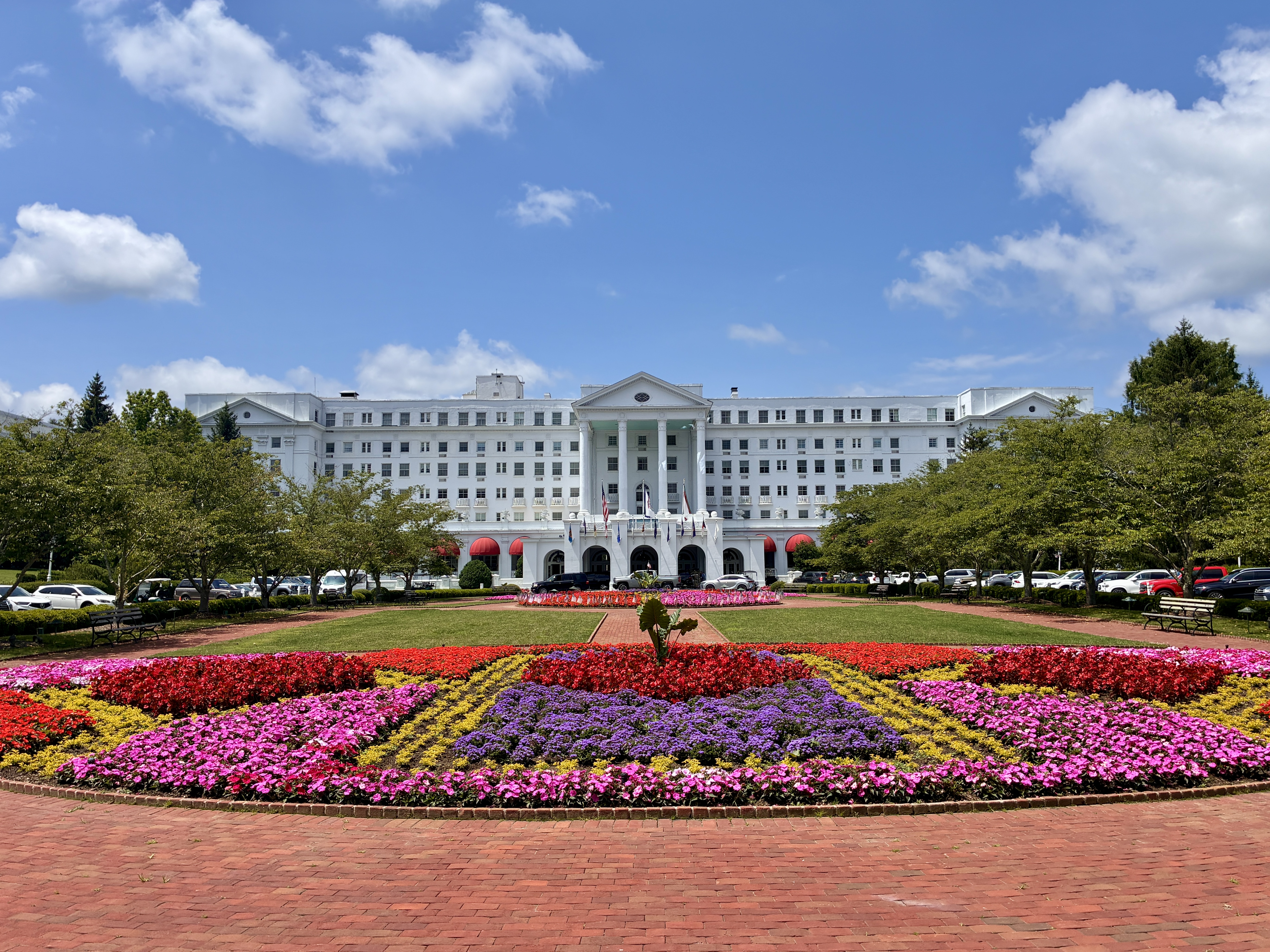 Justice family finalizes “partnership” with new financier for Greenbrier Resort